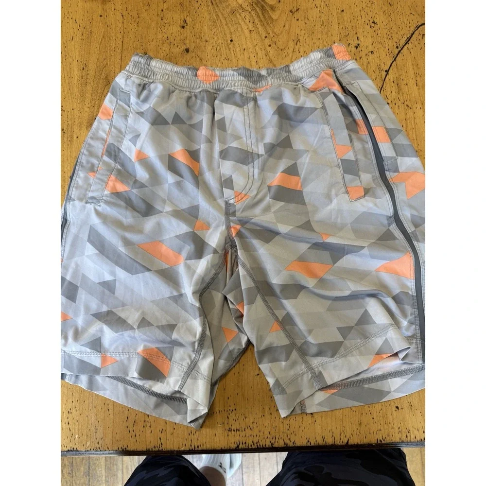 Lululemon Pace Breaker Shorts‎ Men's Medium Liner 9inch Abstract Geometric